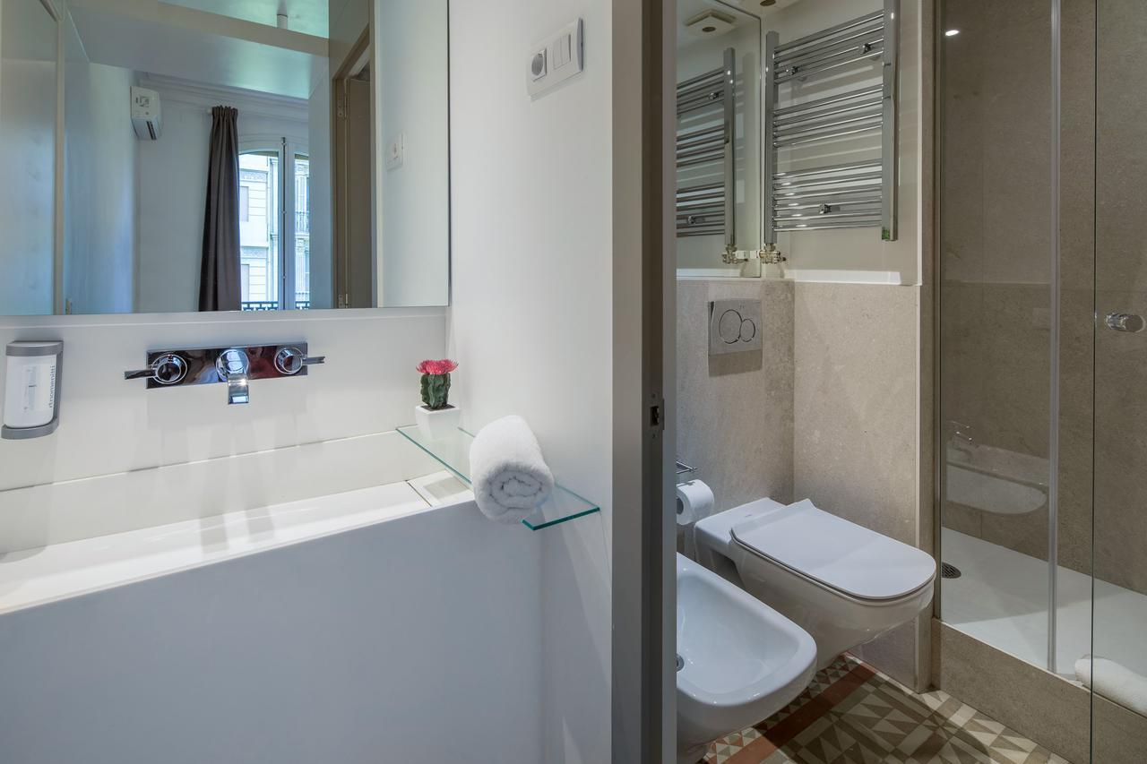Habitat Apartments Garden View Barcelona Bagian luar foto