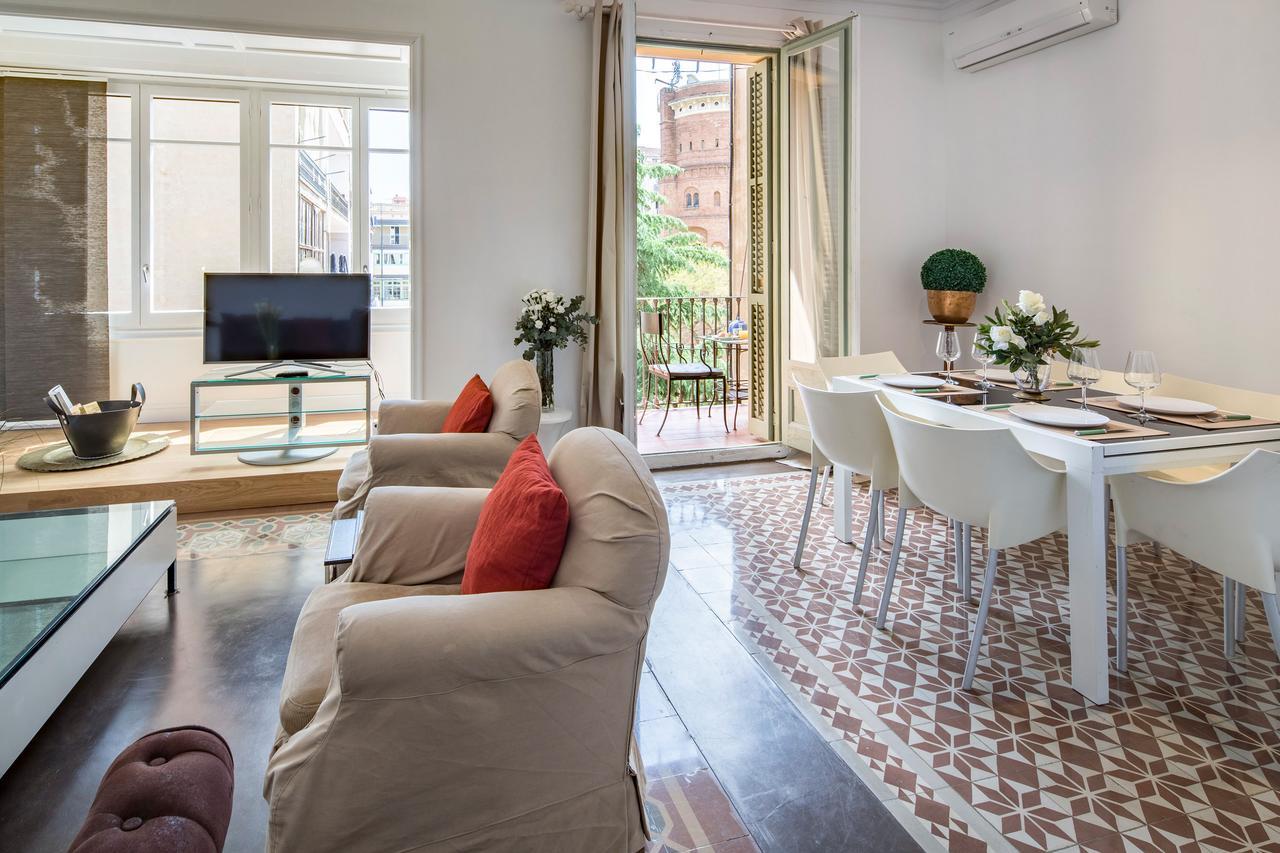 Habitat Apartments Garden View Barcelona Bagian luar foto